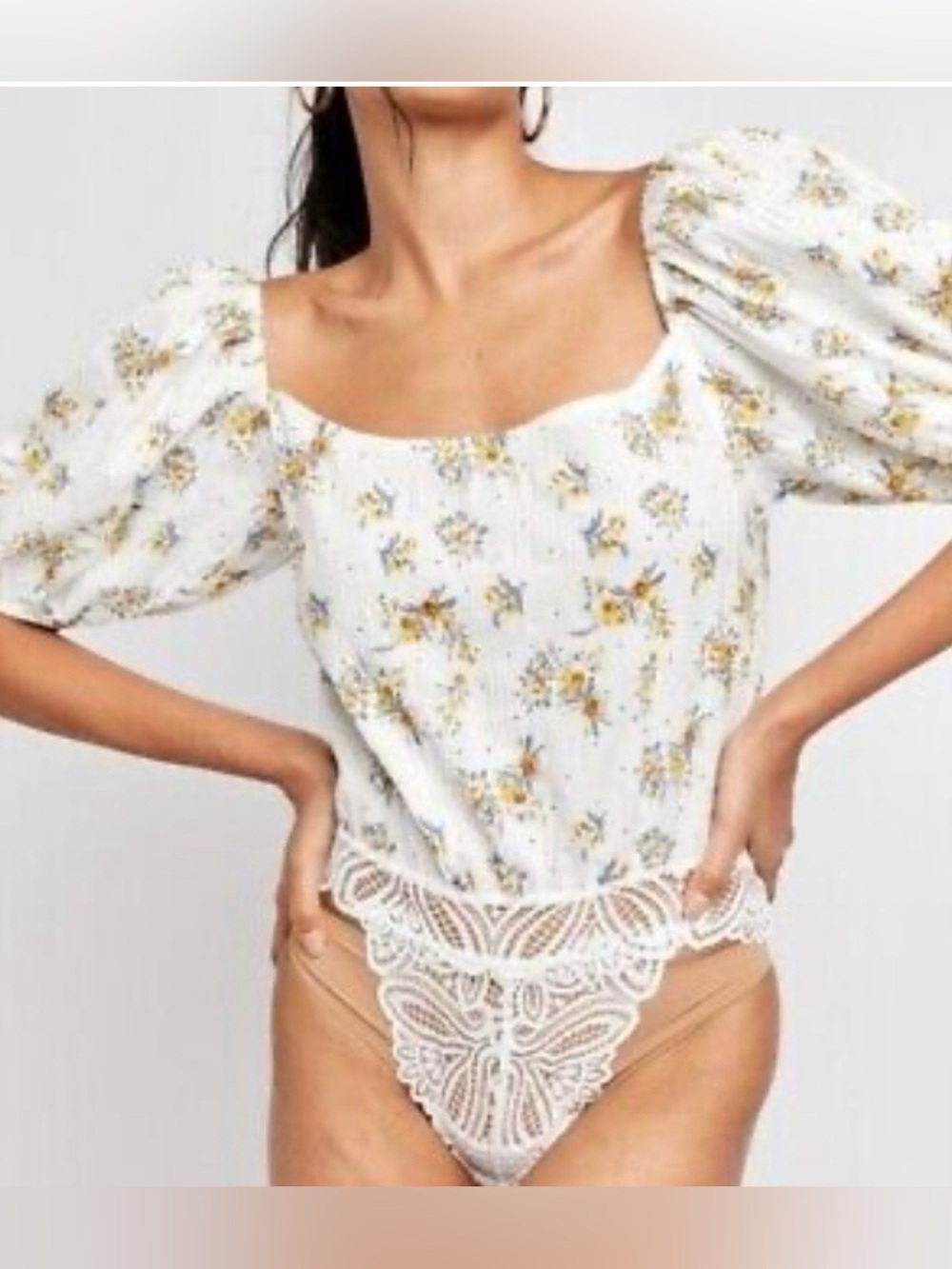 We The Free Square Neck Puff Sleeve Floral Bodysuit in White and Yellow Small